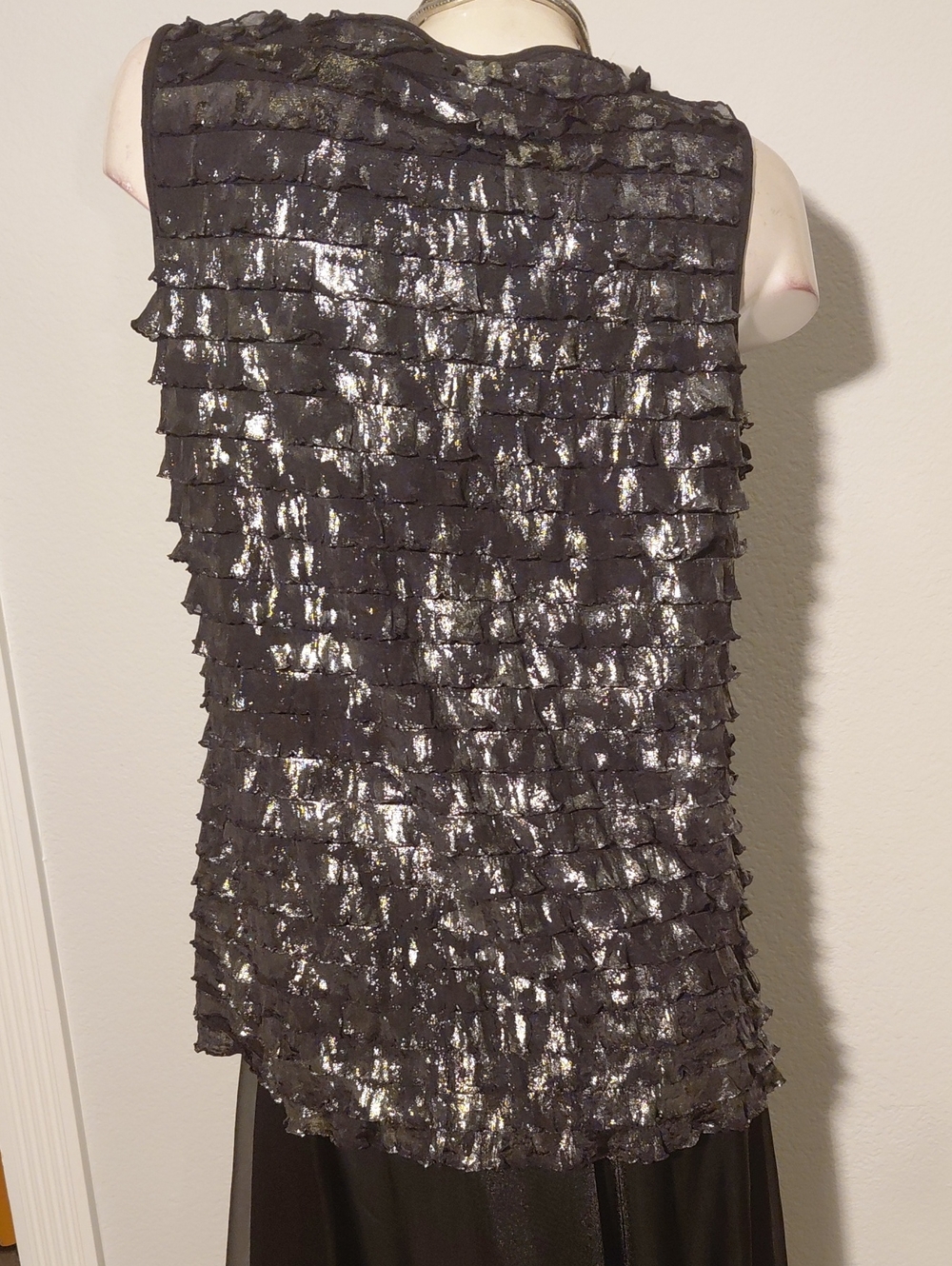 Black Silver Sparkle Ruffle Tank - Picture 4 of 4